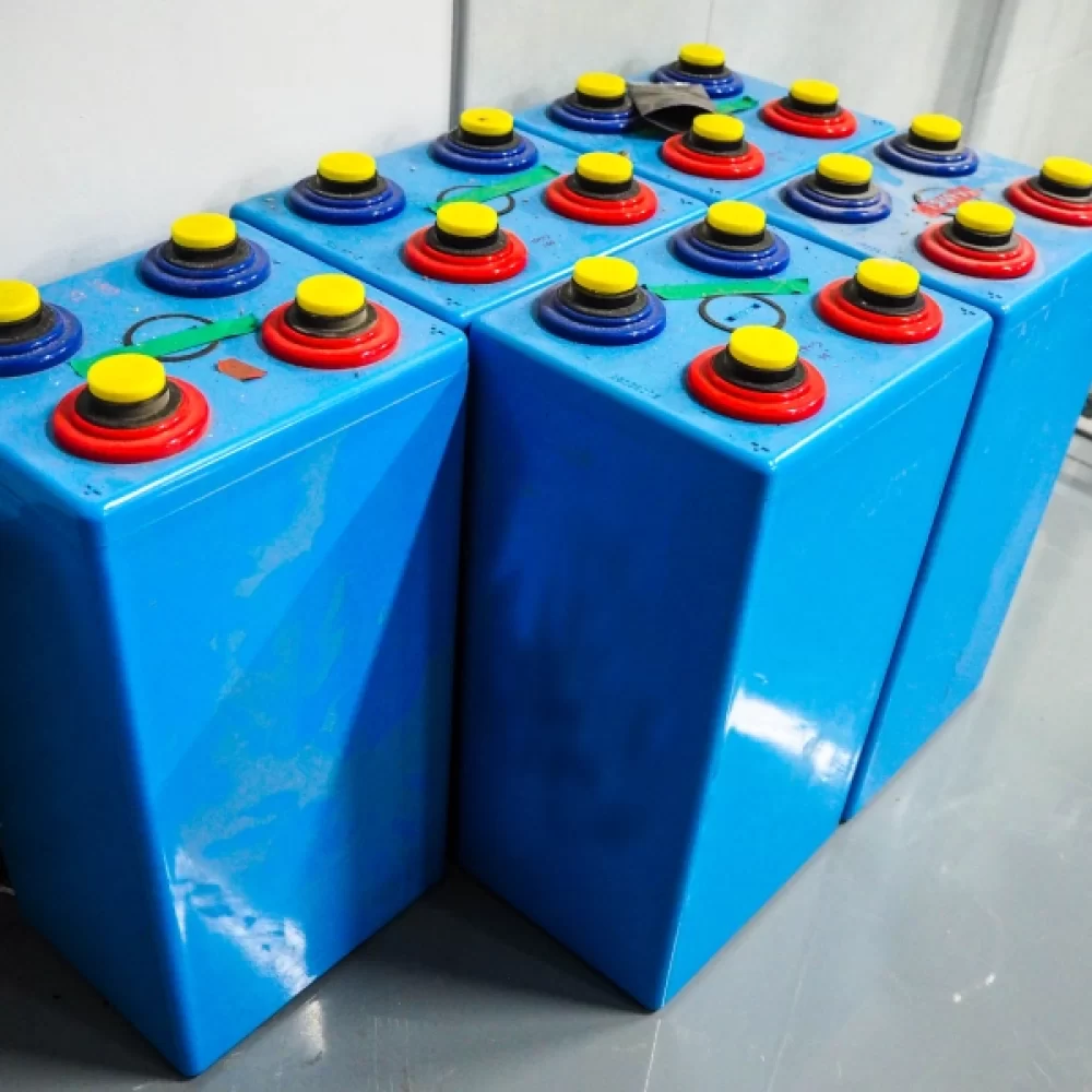 high-angle-battery